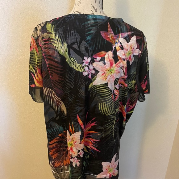 Time and Tru Top - Picture 5 of 7